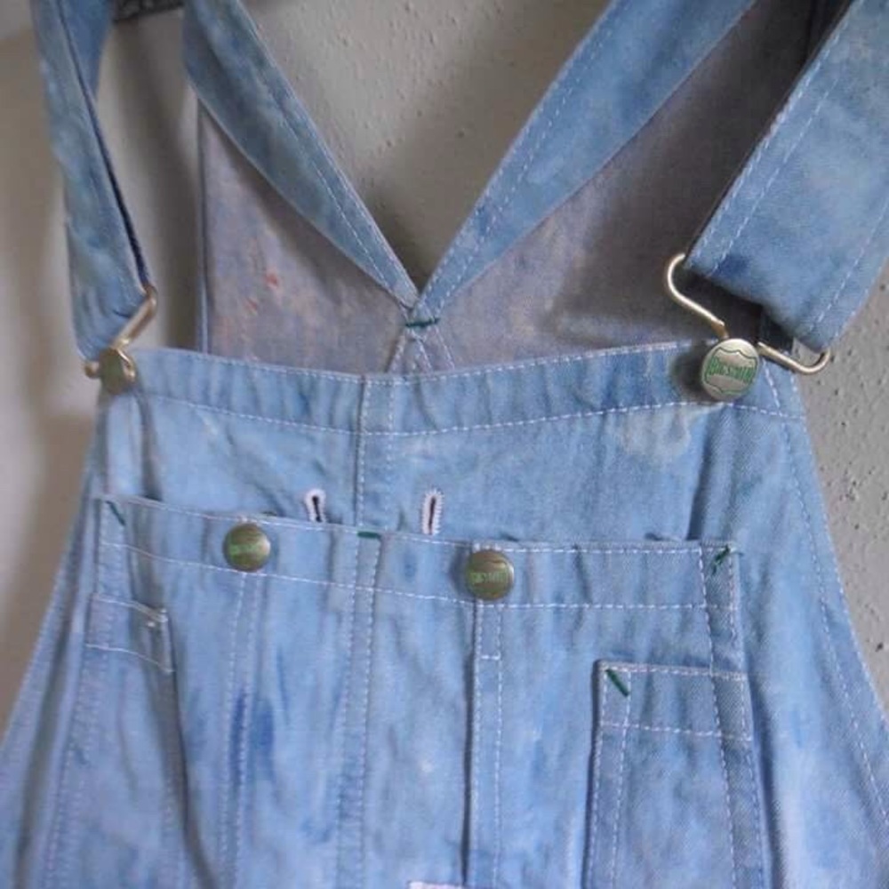 FREE SHIPPING ON MY DEPOP